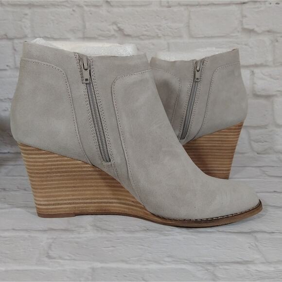 R Lucky Brand Yabba Gray Oiled Suede Stack Wedge Ankle Booties Boots 12 New NIB - Picture 5 of 7